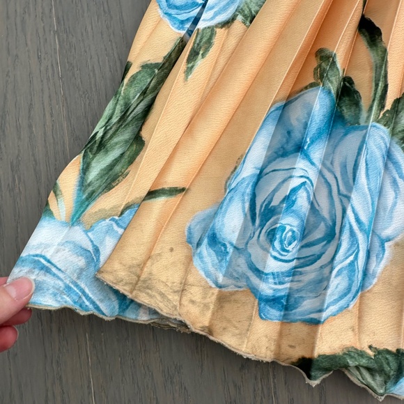 L'IDEE Boheme Yellow Floral Pleated Gown Maxi Dress Halter - Size US 4 - Picture 7 of 10